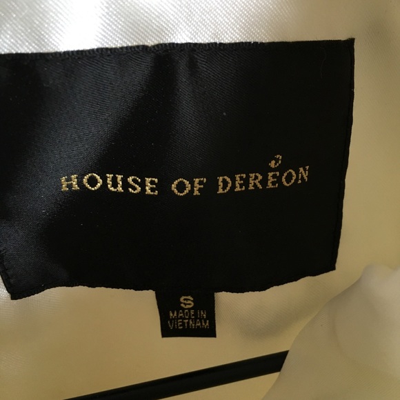 White chic coat for snow  (S) - Picture 2 of 3